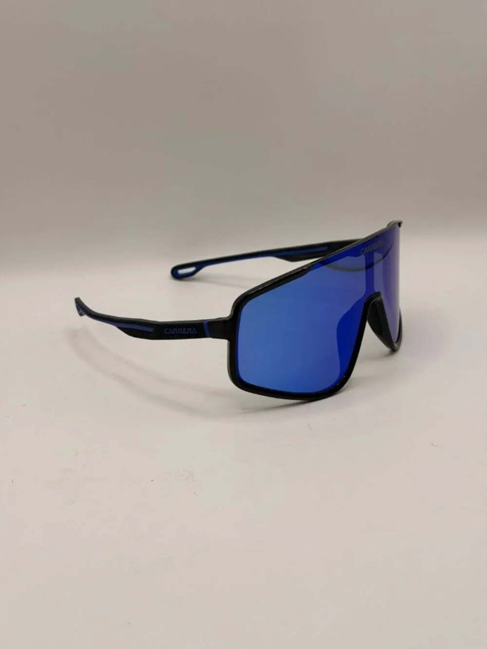 Carrera new black